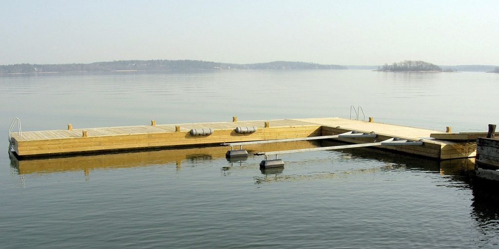 Standard concrete pontoons
